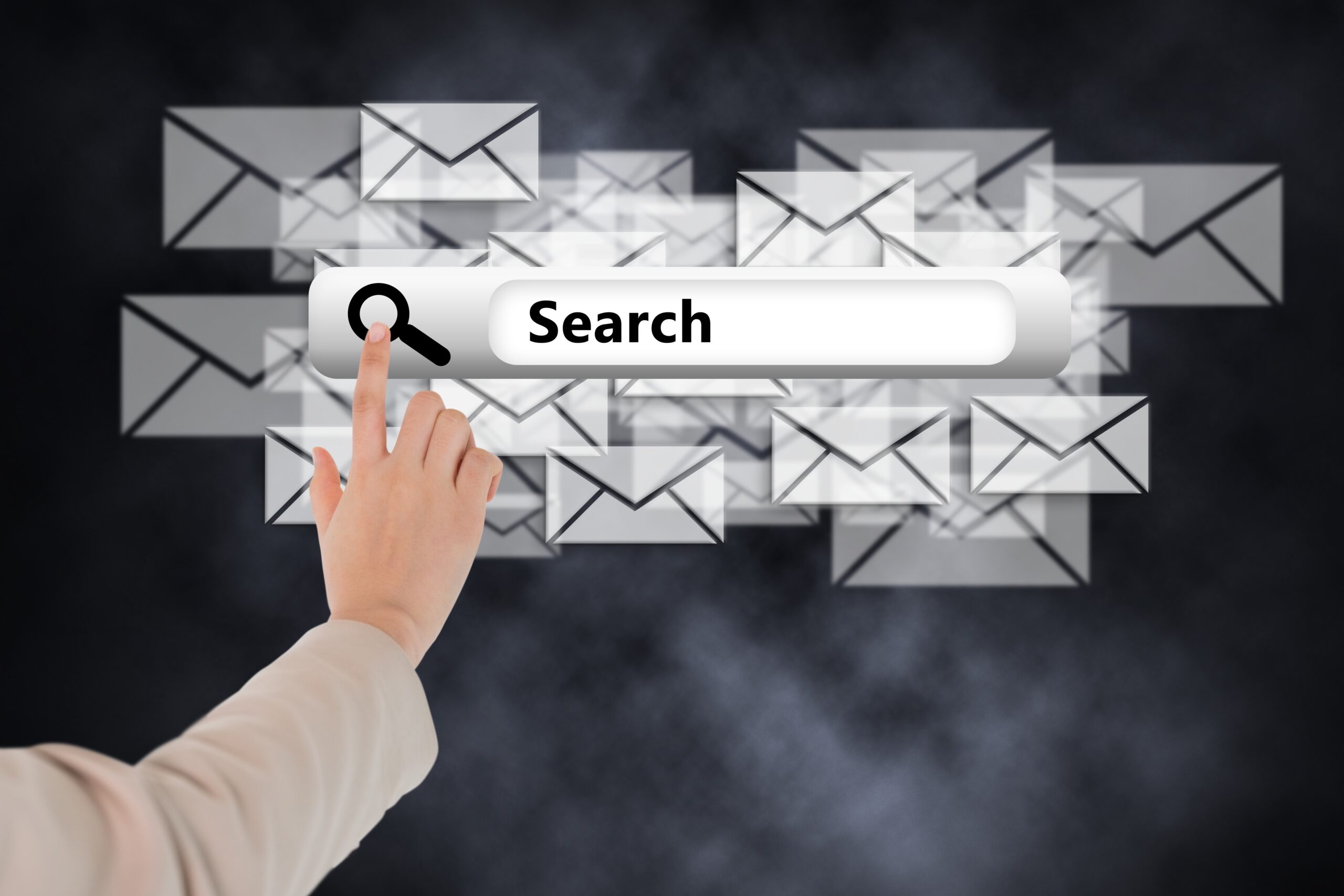 Cercare indirizzi email di persone e aziende: come fare